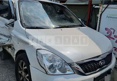 Photo 1 of 8: 2014 Kia Carnivaly Mujin 2.2 — Korean insurance auction