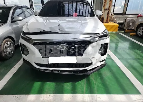 Photo 2 of 20: 2019 Hyundai Santa Fe, VIN KMHS381CDKU013123 — Korean insurance auction