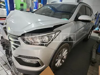 Photo 1 of 10: 2017 Hyundai Santa Fe DM 2.0 — Korean insurance auction