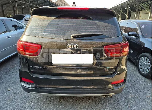 Photo 2 of 6: 2018 Kia Sorento — Korean insurance auction