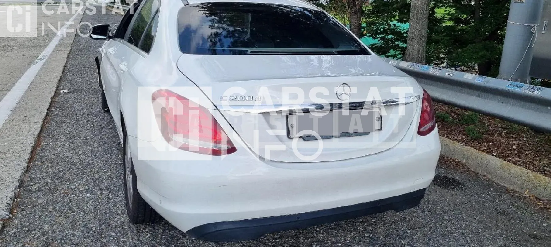 Photo 2 of 14: 2016 Mercedes-Benz C 200d, VIN WDDWF3HB0GF221451 — Korean insurance auction