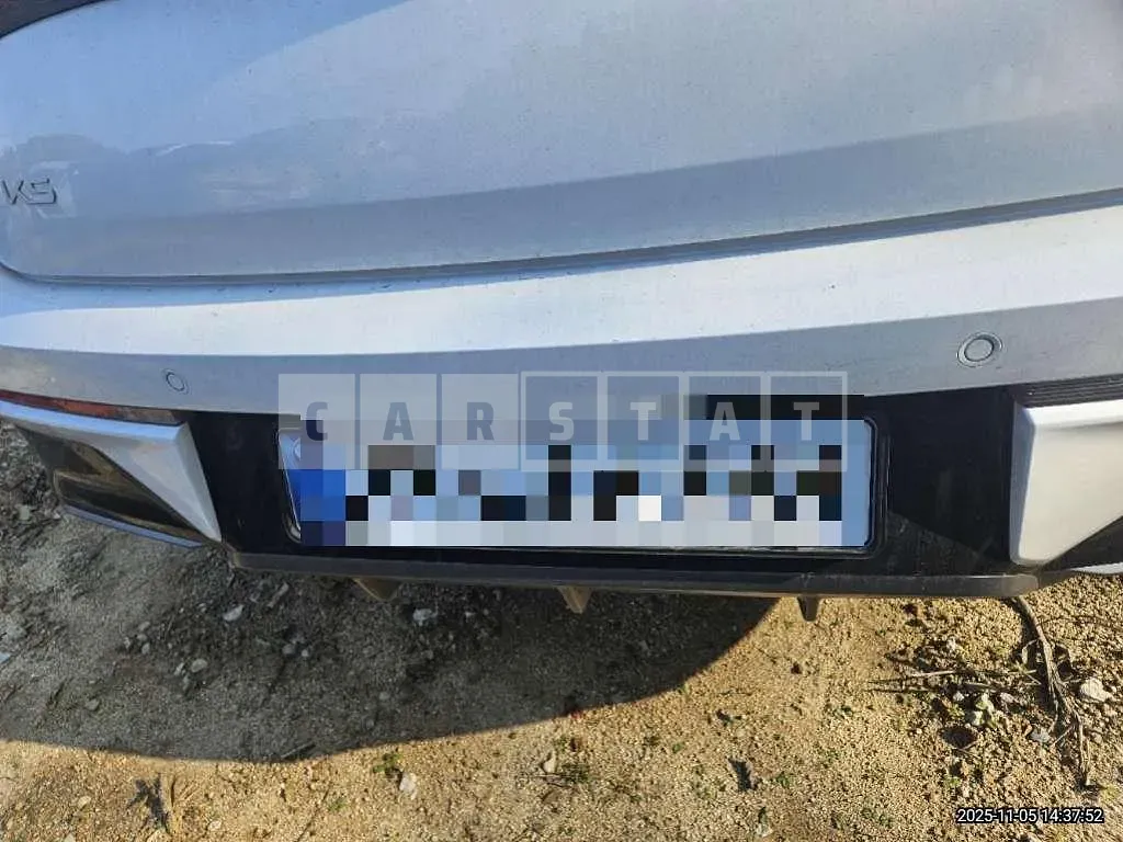 Photo 2 of 16: 2025 Kia K5 — Korean insurance auction