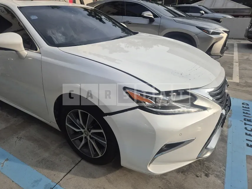 Photo 2 of 11: 2017 Lexus ES300h — Korean insurance auction