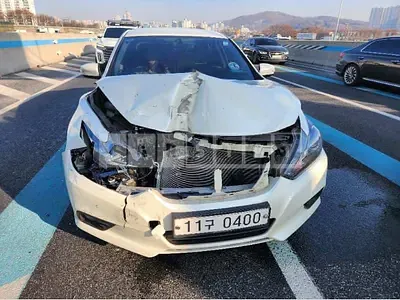 Photo 1 of 5: 2017 Nissan Altima 2.5, VIN 1N4AL3AP8HC107290 — Korean insurance auction
