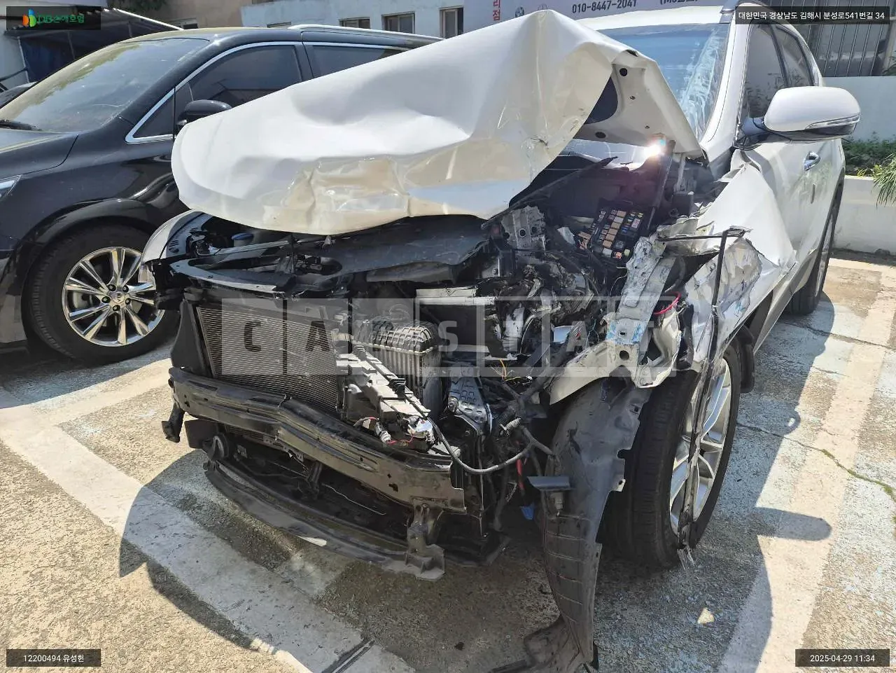 Photo 2 of 15: 2015 Hyundai Santa Fe, VIN KMHSW81UBGU568358 — Korean insurance auction