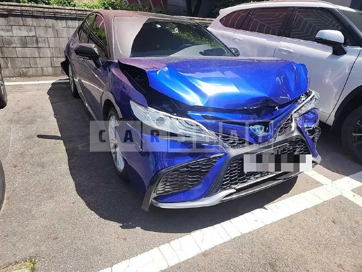 Photo 2 of 39: 2018 Toyota Camry Hybrid — Korean insurance auction