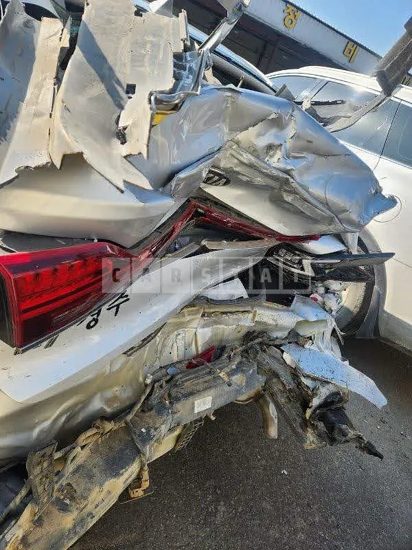 Photo 2 of 6: 2020 Kia K7, VIN KNALE418BLA230750 — Korean insurance auction