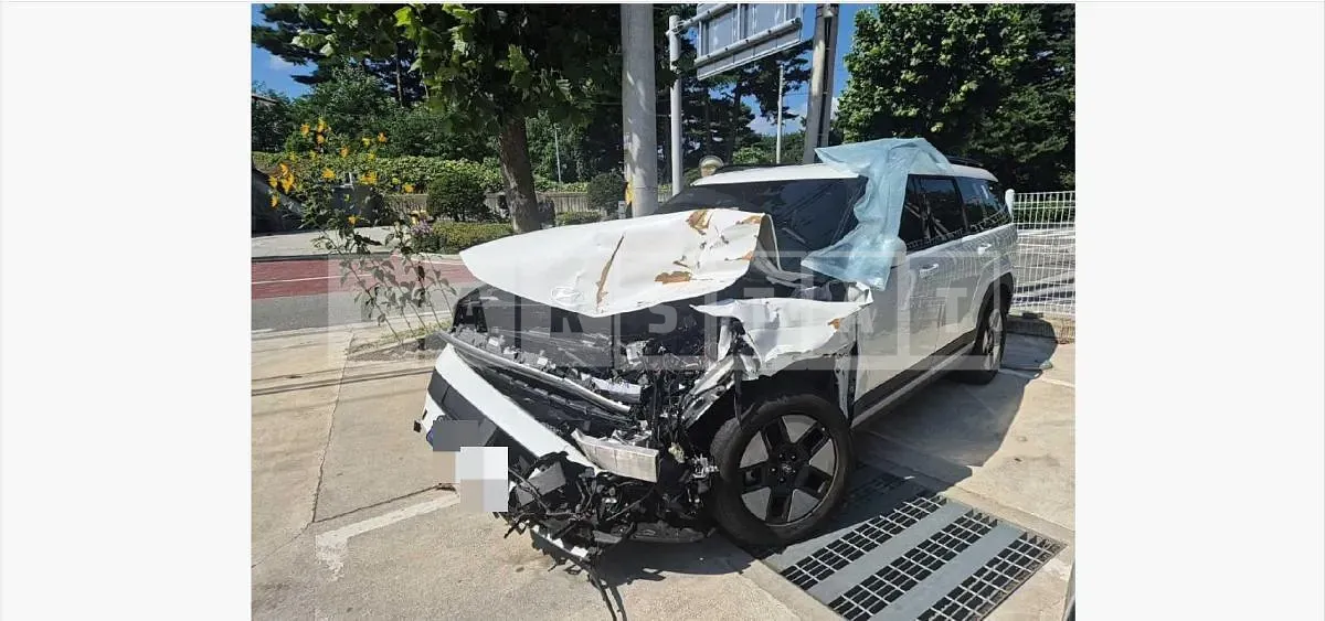 Photo 2 of 26: 2026 Hyundai Santa Fe Hybrid — Korean insurance auction
