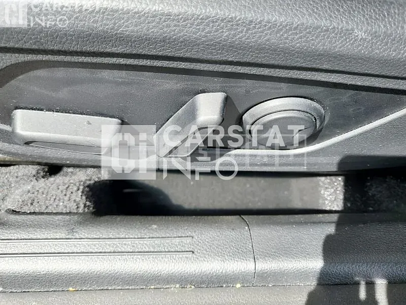 Photo 2 of 9: 2022 Kia K5, VIN KNAG741BBNA188703 — Korean insurance auction