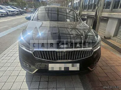 Photo 1 of 13: 2017 Kia K7 Diesel — Korean insurance auction