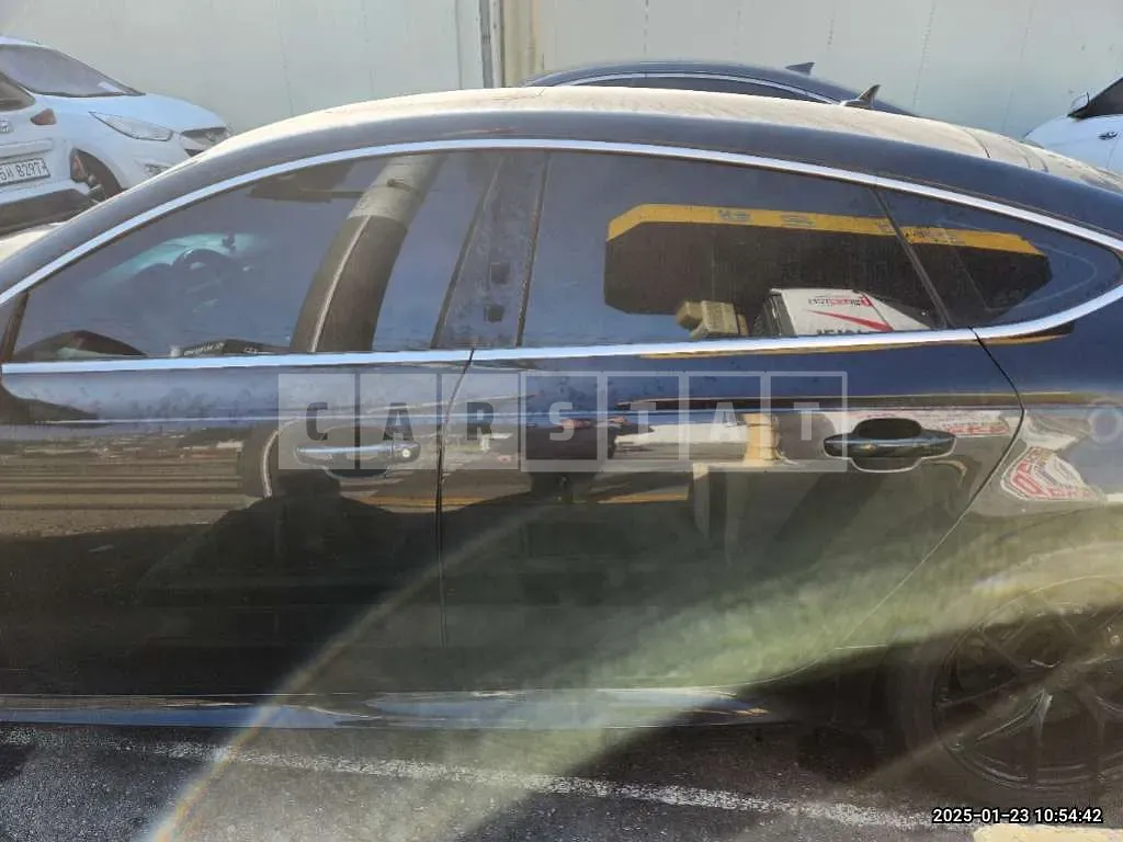 Photo 2 of 13: 2015 Audi RS7 4.0 TFSI quattro, VIN WUAZZZ4G0FN901358 — Korean insurance auction