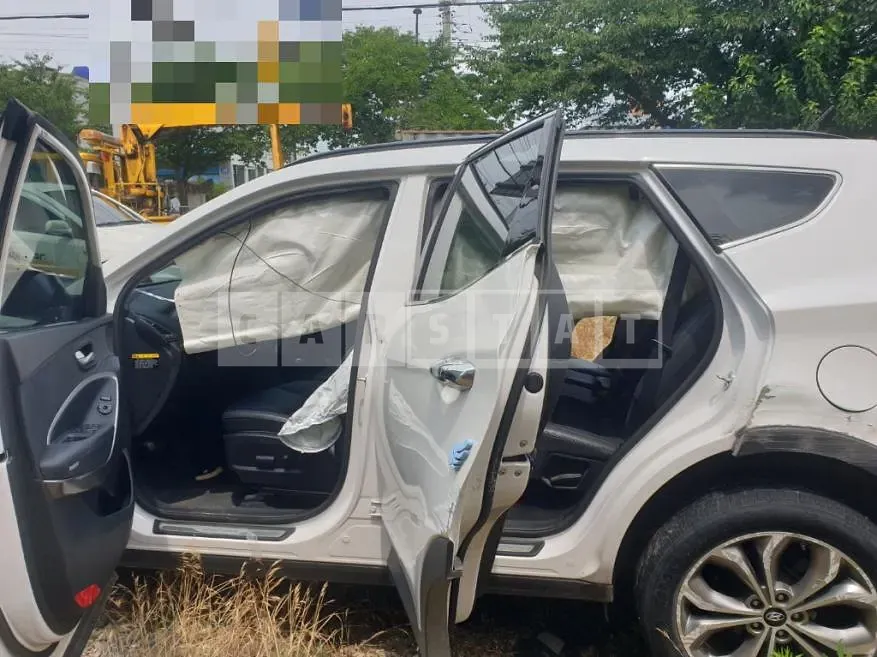Photo 2 of 11: 2015 Hyundai Santa Fe DM 2.0 — Korean insurance auction