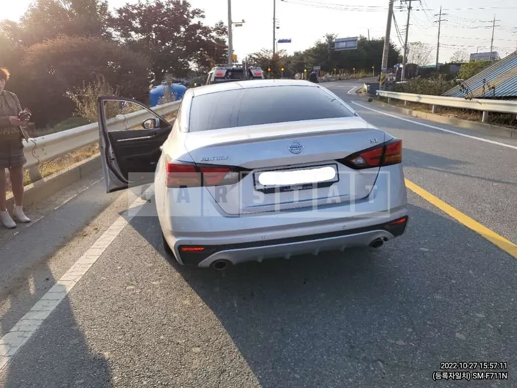 Photo 2 of 3: 2019 Nissan Altima 2.5, VIN 1N4BL4AV0KC257247 — Korean insurance auction