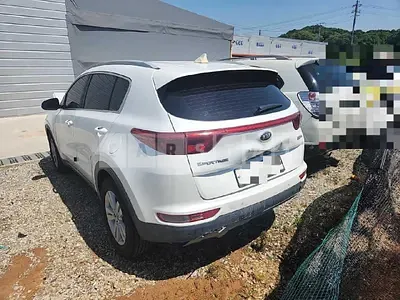 Photo 1 of 12: 2017 Kia Sportage, VIN KNAPM813BJK356988 — Korean insurance auction