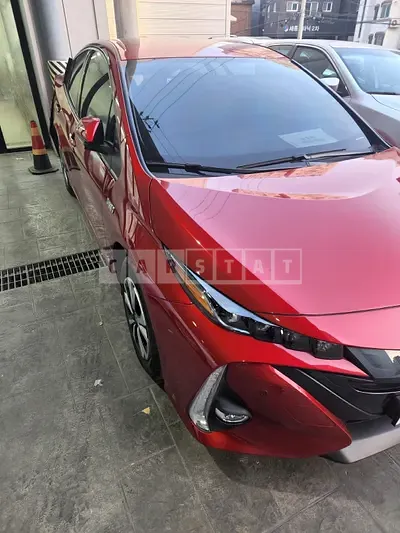 Photo 1 of 5: 2017 Toyota Prius Prime, VIN JTDKARFP9H3062408 — Korean insurance auction