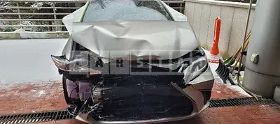 Photo 1 of 13: 2018 Lexus ES300h — Korean insurance auction