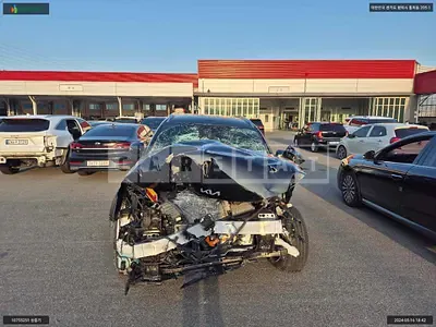 Photo 1 of 13: 2024 Kia Sorento Hybrid, VIN KNARK81GBRA270359 — Korean insurance auction