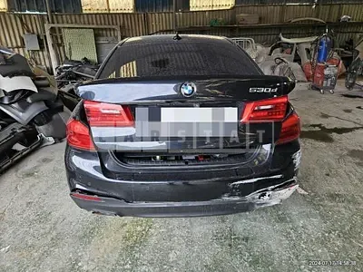 Photo 1 of 31: 2017 BMW 520d xDrive — Korean insurance auction