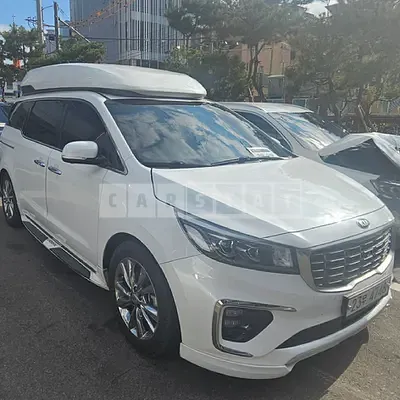 Photo 1 of 42: 2019 Kia Carnival High Limousine, VIN KNAME811BKS471221 — Korean insurance auction