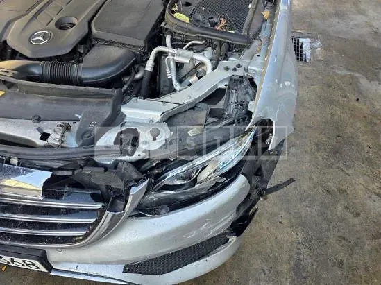 Photo 2 of 24: 2017 Mercedes-Benz E220 d, VIN WDDZF0EB2HA145777 — Korean insurance auction