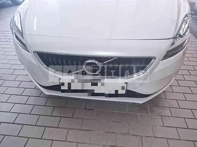 Photo 1 of 19: 2017 Volvo V40D3 — Korean insurance auction