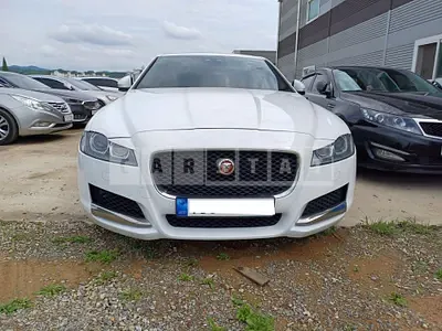 Photo 1 of 9: 2018 Jaguar XF 25T AWD, VIN SAJBA4BX9JCY68426 — Korean insurance auction