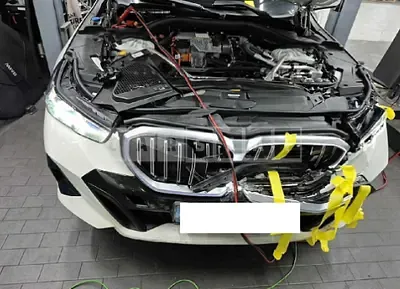 Photo 1 of 24: 2025 BMW i5 eDrive40 — Korean insurance auction