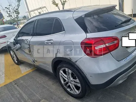 Photo 2 of 23: 2016 Mercedes-Benz GLA200d — Korean insurance auction