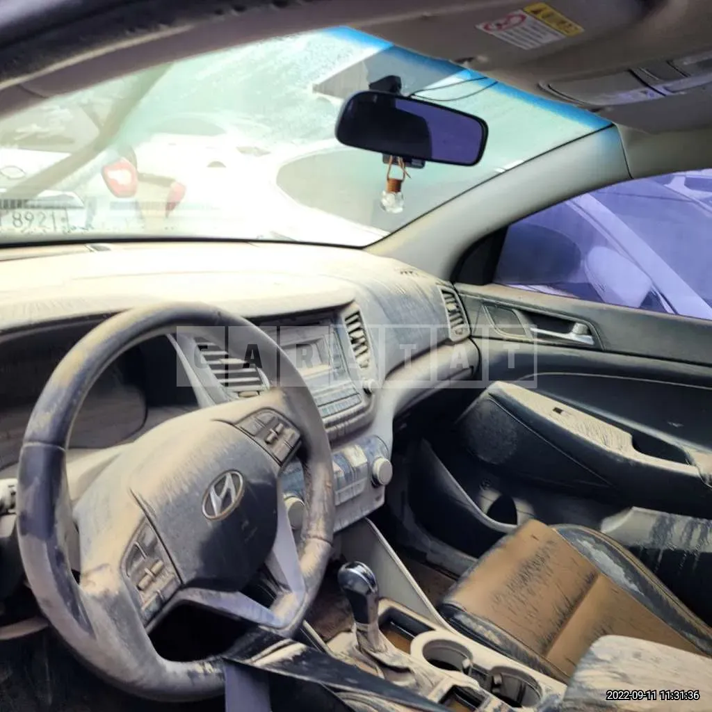Photo 2 of 17: 2017 Hyundai Tucson, VIN KMHJ281ABHU337222 — Korean insurance auction