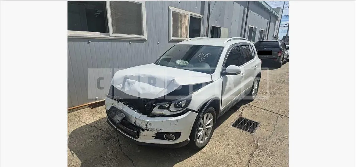Photo 2 of 8: 2016 Volkswagen Tiguan 2.0 TDI BMT — Korean insurance auction