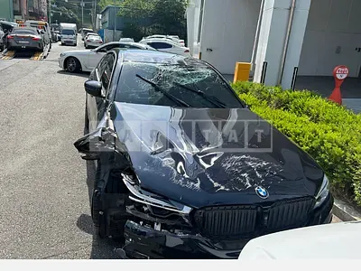 Photo 1 of 18: 2019 BMW 530i xDrive M Sport Package Plus — Korean insurance auction