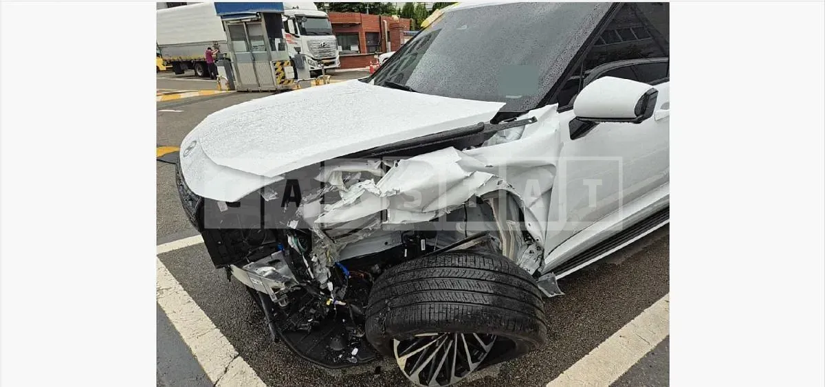 Photo 2 of 8: 2025 Hyundai Palisade Hybrid 2.5T 4WD — Korean insurance auction
