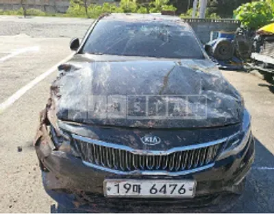 Photo 1 of 20: 2020 Kia K5, VIN KNAGT416BLA370157 — Korean insurance auction