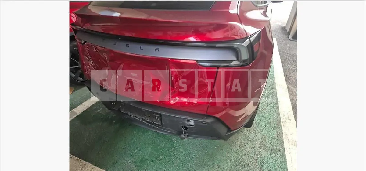 Photo 2 of 13: 2025 Tesla Model Y RWD — Korean insurance auction