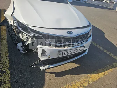 Photo 1 of 7: 2020 Kia K5 — Korean insurance auction