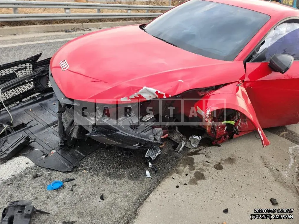 Photo 2 of 9: 2015 Audi Tt Coupe 45 TFSI quattro — Korean insurance auction