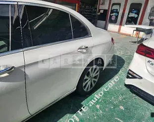 Photo 2 of 11: 2020 Mercedes-Benz E220 d 4Matic, VIN W1KZF0FB2LA764113 — Korean insurance auction
