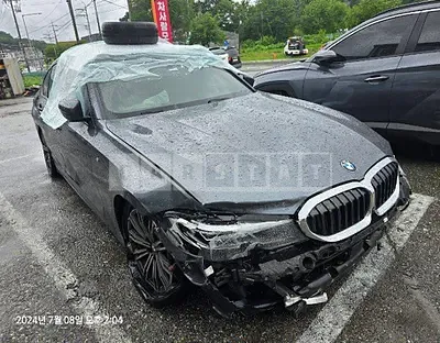 Photo 1 of 27: 2019 BMW 320d — Korean insurance auction