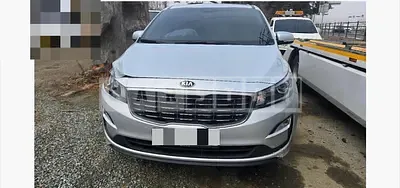 Photo 1 of 9: 2019 Kia Carnivals — Korean insurance auction