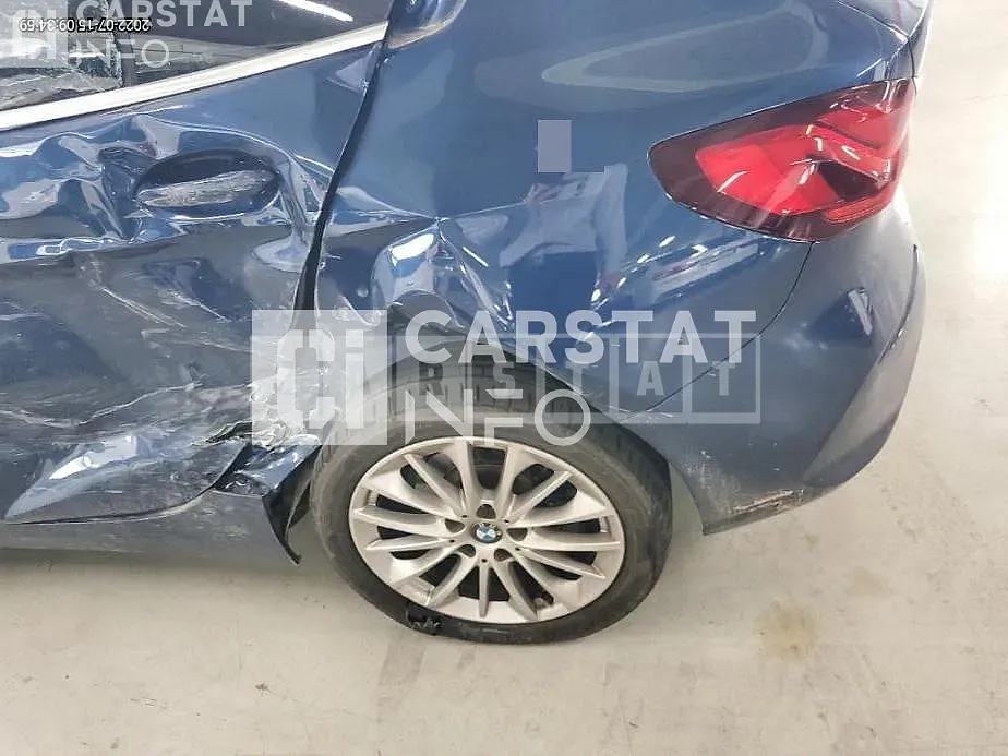 Photo 2 of 14: 2020 BMW 118d — Korean insurance auction