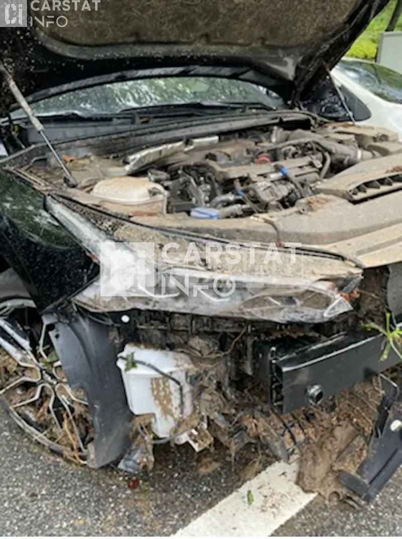 Photo 2 of 18: 2021 Kia K5, VIN KNAG3412BNA170214 — Korean insurance auction