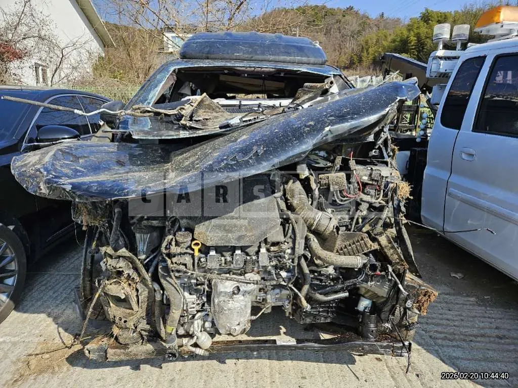 Photo 2 of 40: 2024 Kia Carnivals — Korean insurance auction