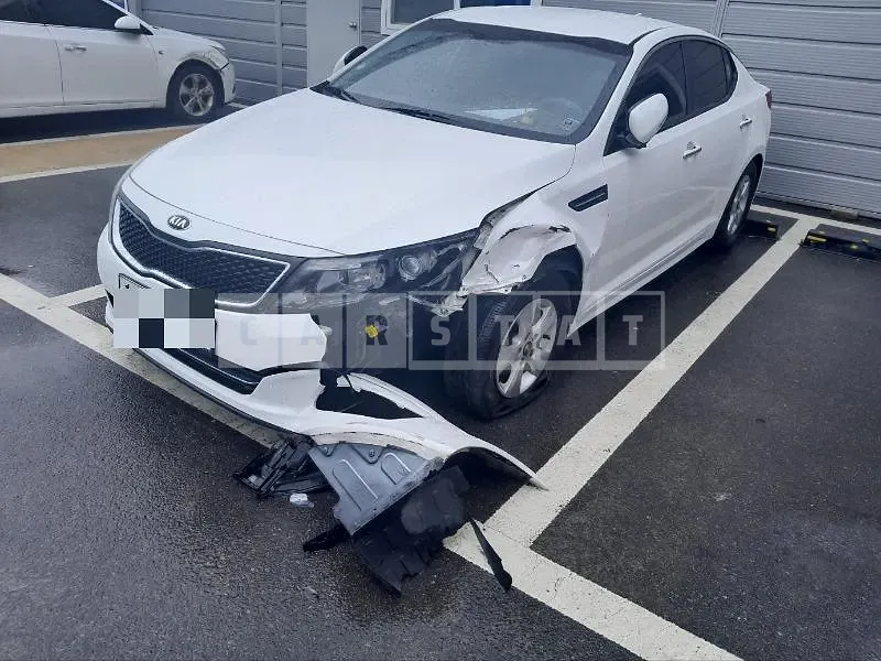 Photo 2 of 9: 2015 Kia K5 2.0(LPG) — Korean insurance auction