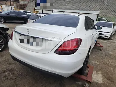 Photo 1 of 24: 2019 Mercedes-Benz C 200, VIN WDDWF8AB4KR490129 — Korean insurance auction