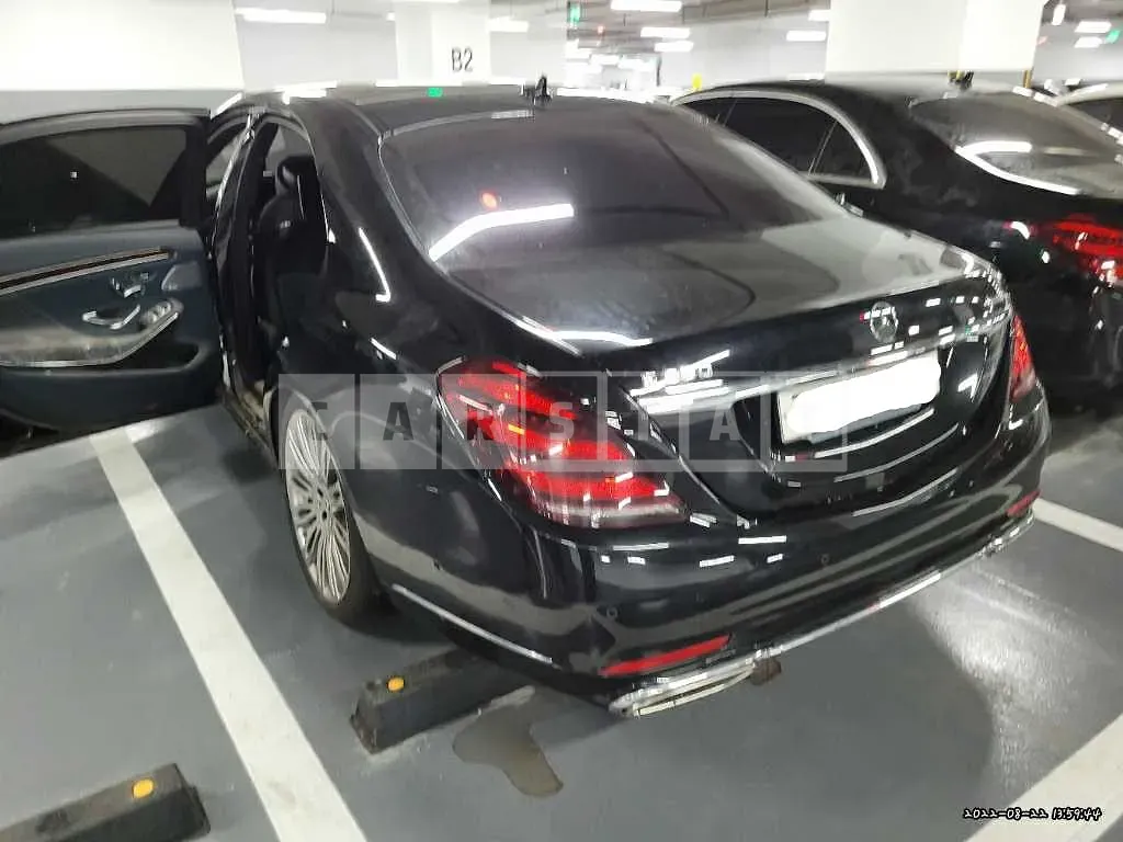 Photo 2 of 9: 2019 Mercedes-Benz S560 4Matic L, VIN WDDUG8GB4KA495776 — Korean insurance auction