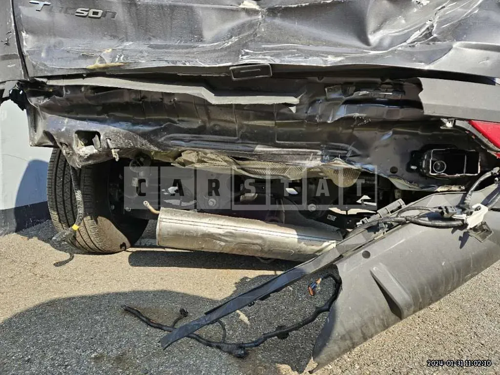 Photo 2 of 9: 2021 Hyundai Tucson, VIN KMHJC811BMU016143 — Korean insurance auction