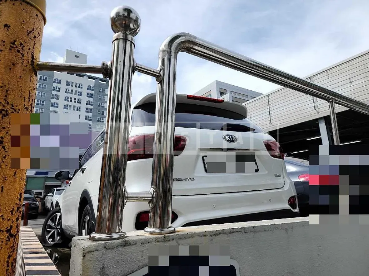 Photo 2 of 14: 2019 Kia Sorento — Korean insurance auction
