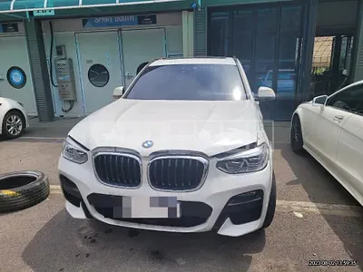 Photo 1 of 17: 2021 BMW X3 xDrive20d, VIN WBAUZ3102M9F68579 — Korean insurance auction
