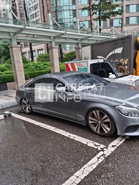 Photo 2 of 9: 2016 Mercedes-Benz CLS350d 4Matic, VIN WDDLJ9EB1GA177000 — Korean insurance auction