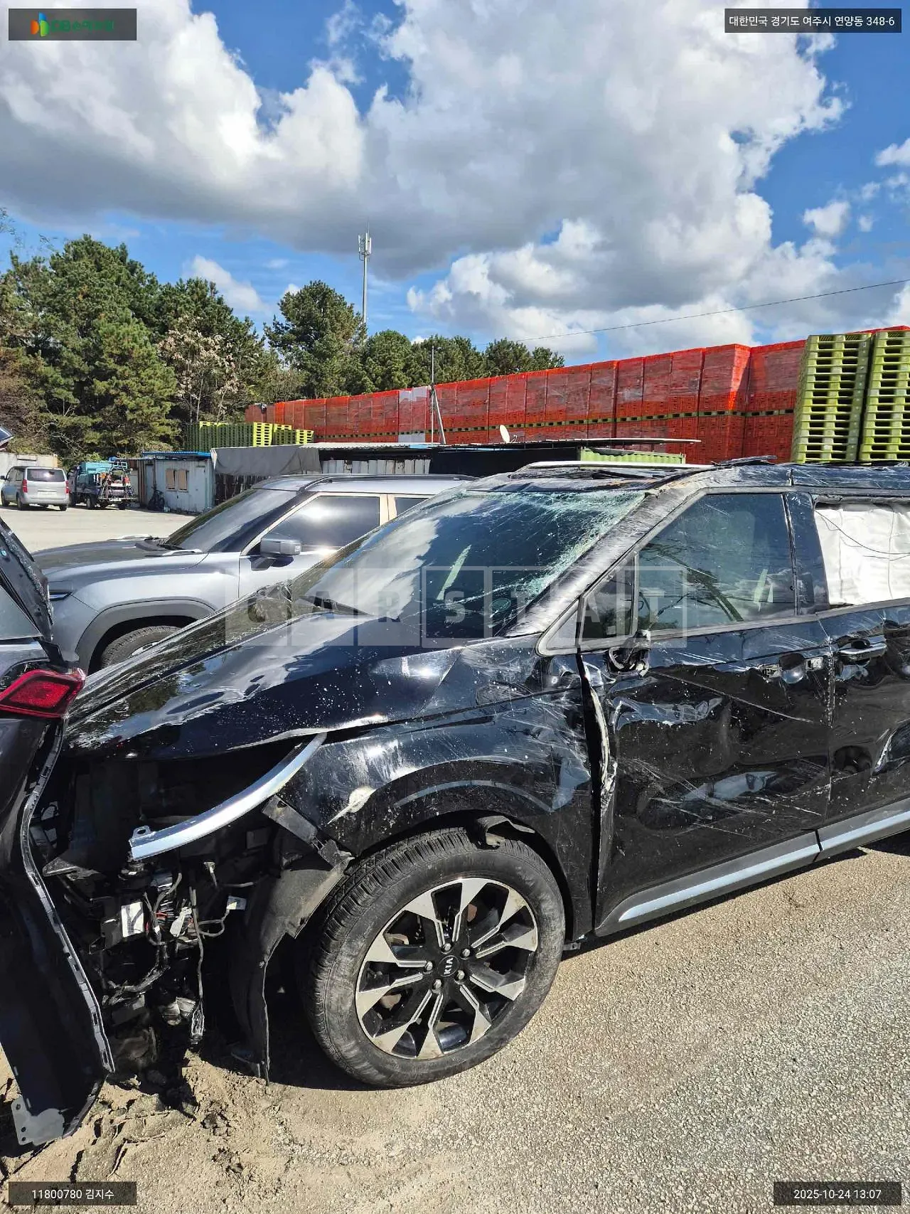 Photo 2 of 11: 2021 Kia Carnival, VIN KNANE81BBMS055001 — Korean insurance auction